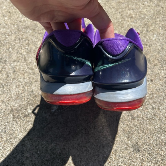 Nike KD 7 Lightning shoes - Picture 2 of 2